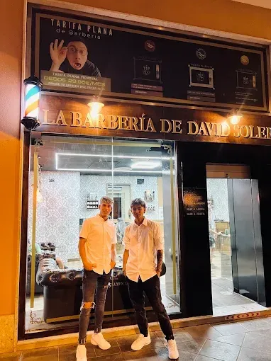 Fachada de The Lords Barber en Cartagena